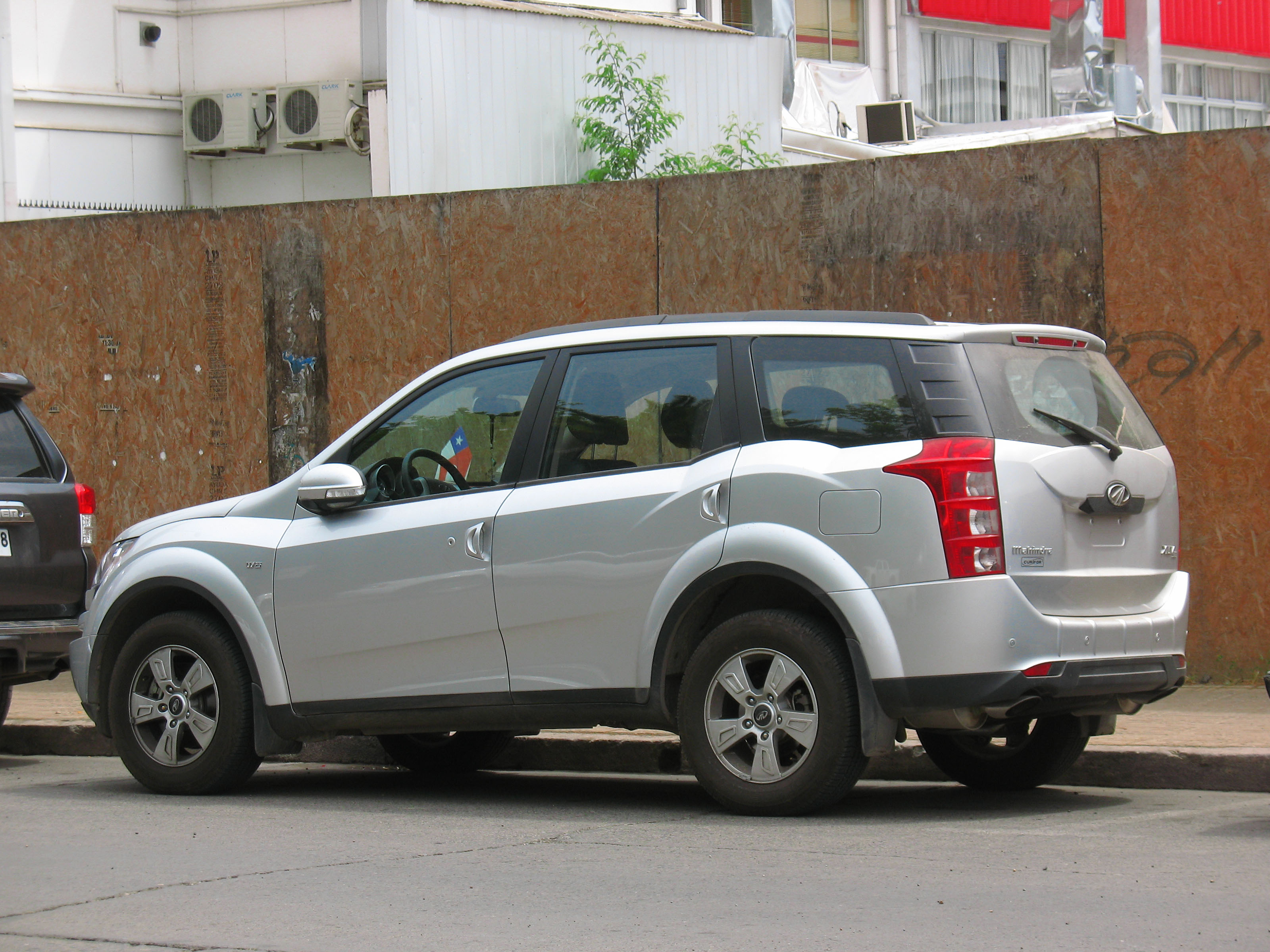 Mahindra XUV 500 gallery