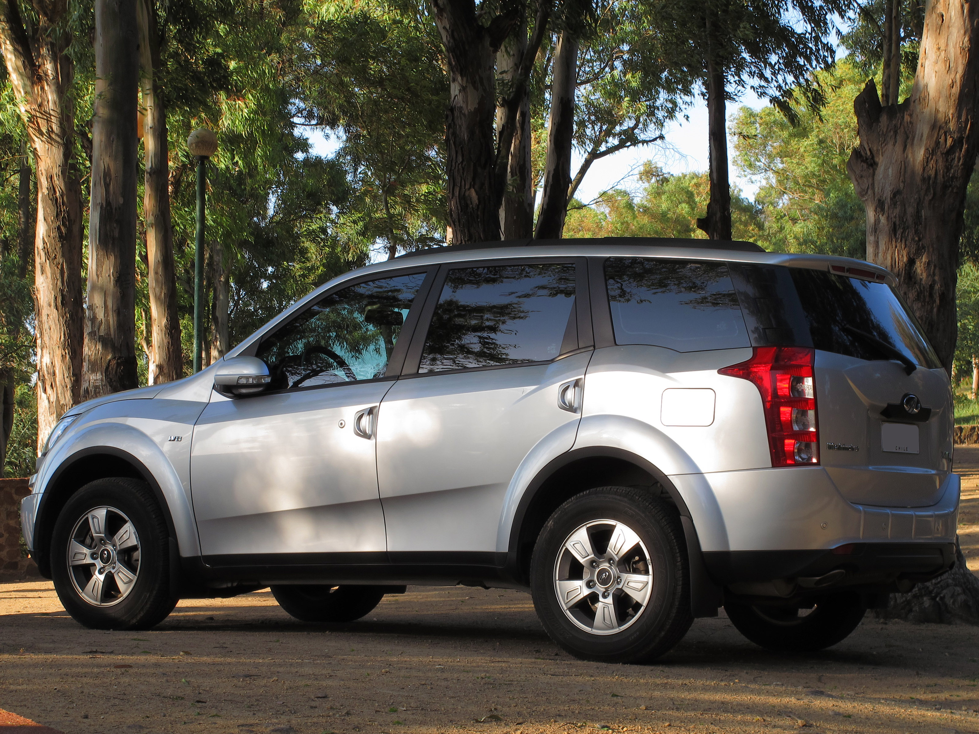 Mahindra XUV 500 gallery